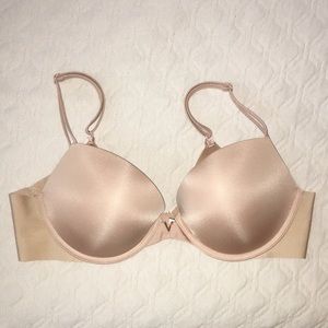 Victoria’s Secret Push Up Plunge Bra 36B